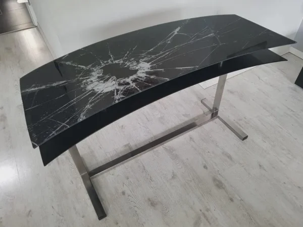E36F-012 image 2 BMW 7 Series G11 Tailgate Desk