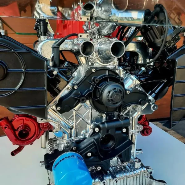 E36F-017 image 5 Maserati Biturbo V6 Engine Coffee Table