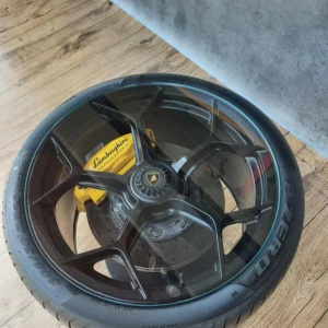 Lamborghini Huracán EVO Wheel Coffee Table