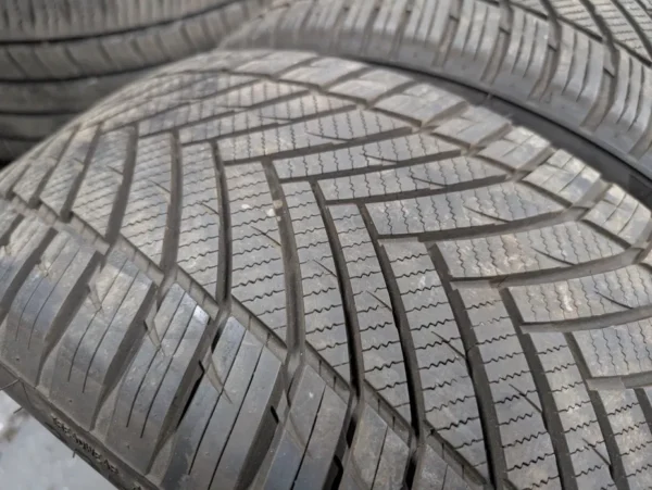 Minerva All Season Master All-season Tyre Pair 235/45/19