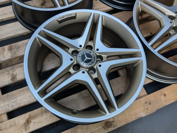 E36K-011 image 3 Mercedes A176 18" 5x112 AMG A Class CLA 7.5J ET52