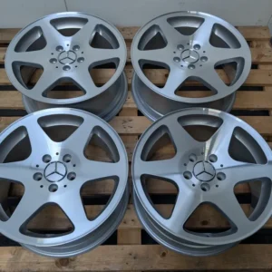 E36K-012 image 1 Mercedes Ceginus 17" 5x112 7.5J ET37 W201 190E AMG