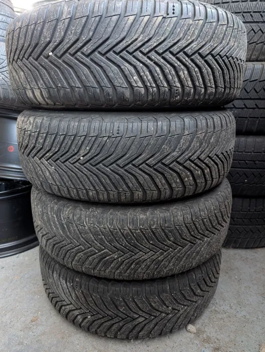 E36K-015 image 4 VW Caddy Seat Skoda 16" 5x112 All-season Tyres Michelin