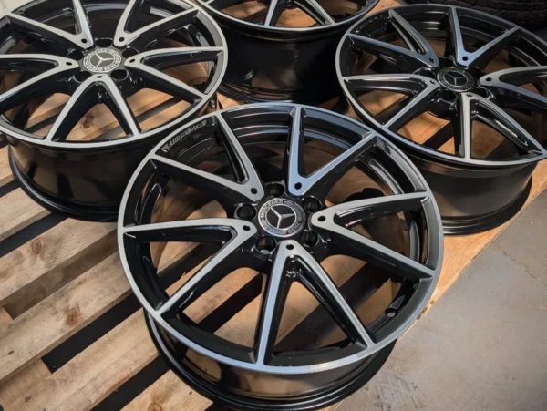 E36K-018 image 8 Mercedes AMG 18" 5x112 8J ET48 A176 A Class CLA