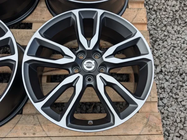 E36K-035 image 2 Volvo S60 V60 18 5x108 7.5J ET55