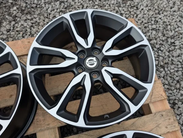 E36K-035 image 5 Volvo S60 V60 18 5x108 7.5J ET55