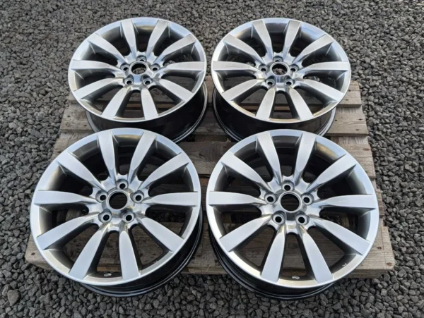 E36K-048 image 1 Mitsubishi 18" 7J ET46 5x114,3