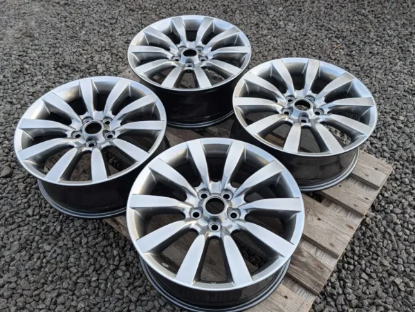E36K-048 image 2 Mitsubishi 18" 7J ET46 5x114,3