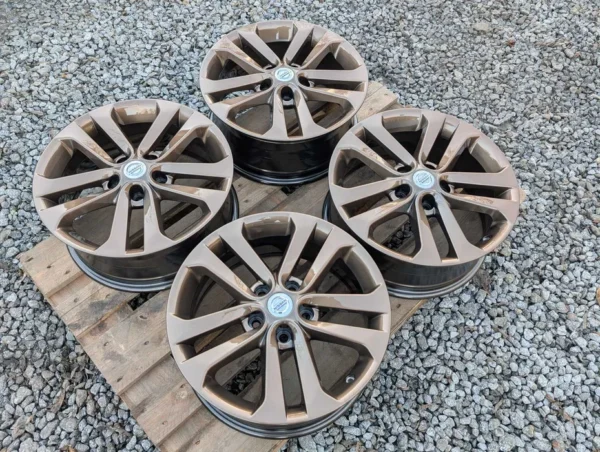 E36K-049 image 2 Nissan Qashqai Juke 17" 5x114,3 7J ET47