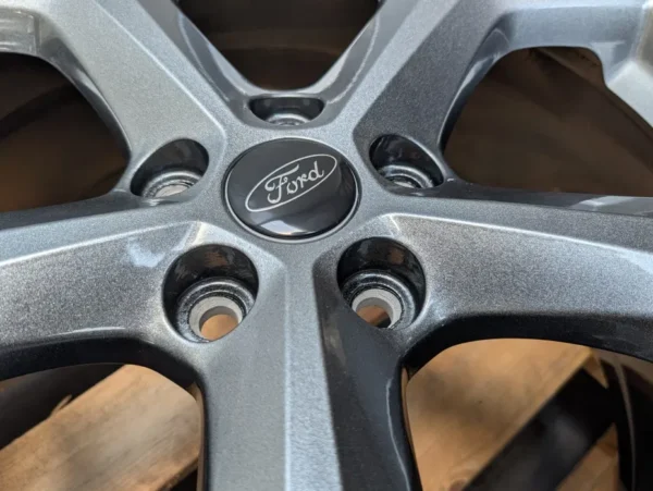 Ford Focus Mondeo ST 5x108 18"