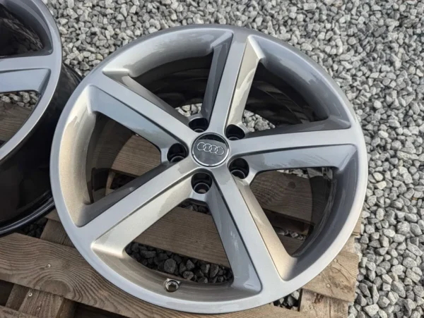 E36K-060 image 6 Audi A5 18" 8T0 Sline 8.5J ET29 OEM
