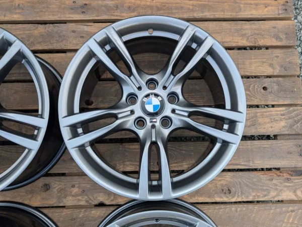 E36K-065 image 6 BMW 18" 5x120 Styling 400 M Sport F30 F31 F33