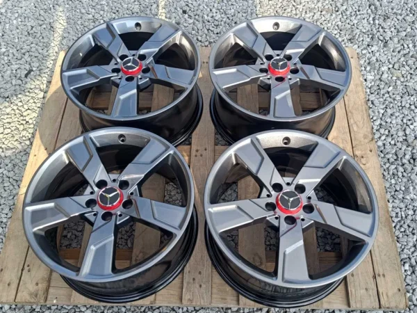 Mercedes W212 W204 E Class 5x112 18" AMG C Class
