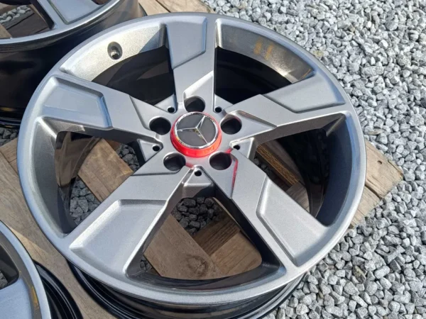 Mercedes W212 W204 E Class 5x112 18" AMG C Class