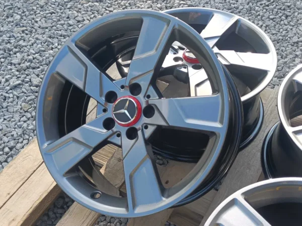 Mercedes W212 W204 E Class 5x112 18" AMG C Class