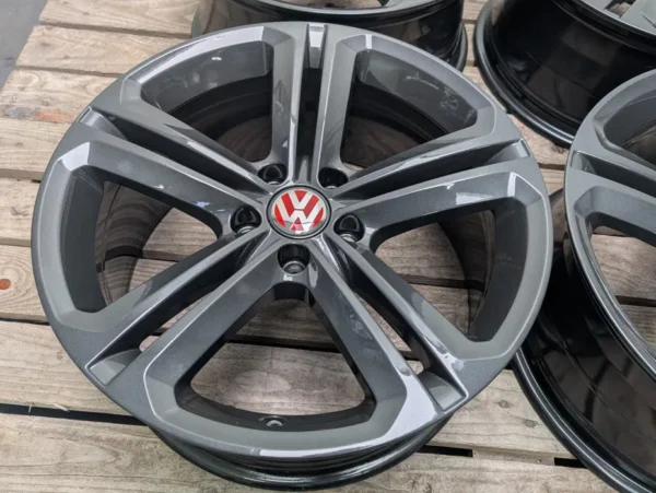 E36K-070 image 3 VW Tiguan 18" Rline 5x112 8J ET30