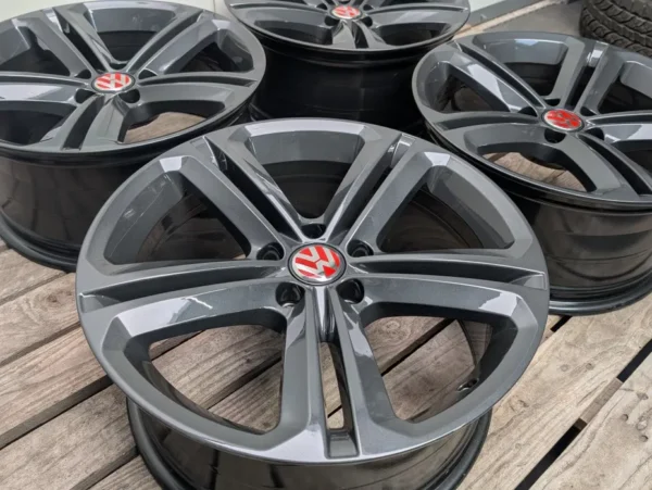 E36K-070 image 6 VW Tiguan 18" Rline 5x112 8J ET30