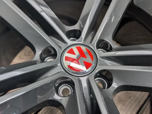 E36K-070 image 7 VW Tiguan 18" Rline 5x112 8J ET30