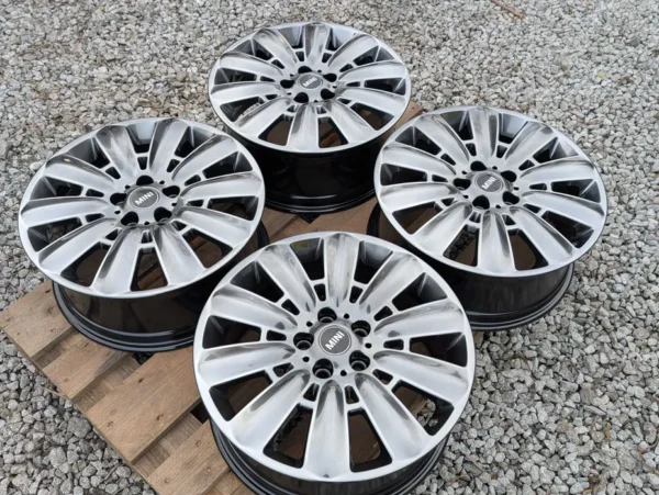 Mini Cooper Countryman 18" 7.5J ET51 5x120