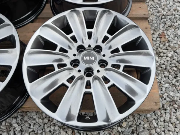 Mini Cooper Countryman 18" 7.5J ET51 5x120