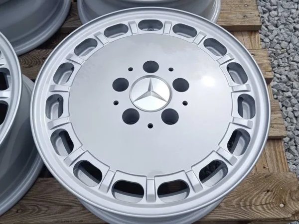 Mercedes Gullideckel 15" W126 6.5J