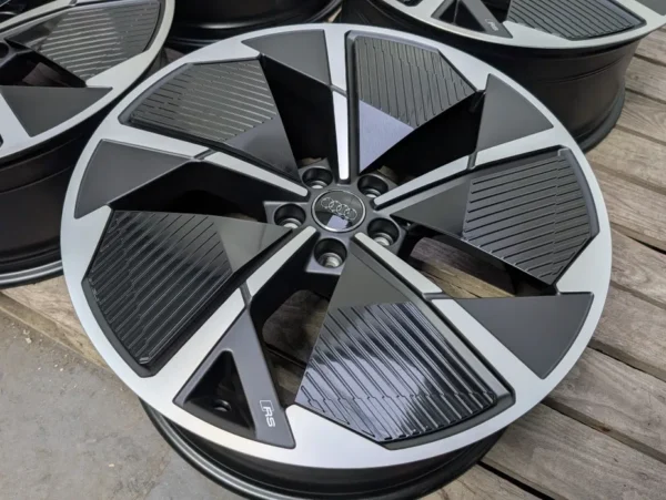 Audi Q4 RS 21" 5x112 Sline 89A 8.5J ET40 9J ET42