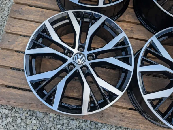 VW Golf VII 19" 5x112 GTI GTD R 7.5J ET51