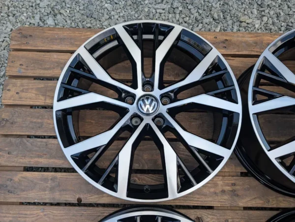 VW Golf VII 19" 5x112 GTI GTD R 7.5J ET51