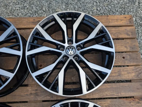 VW Golf VII 19" 5x112 GTI GTD R 7.5J ET51