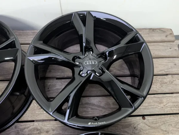 E36K-082 image 5 Audi A5 S5 19" 5x112 8.5J ET32 8T0 S line