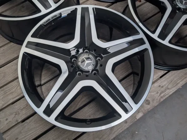 E36K-088 image 3 Mercedes GL ML GLE 20" 9J ET57 5x112 AMG