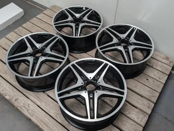 E36K-089 image 8 Mercedes A176 18" 5x112 AMG A Class CLA 7.5J ET52