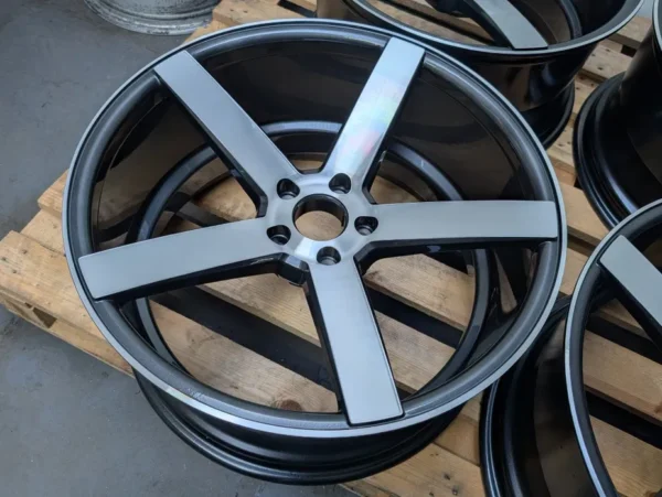 Vossen 20" 10J ET35 Concave VW Audi Mercedes Skoda