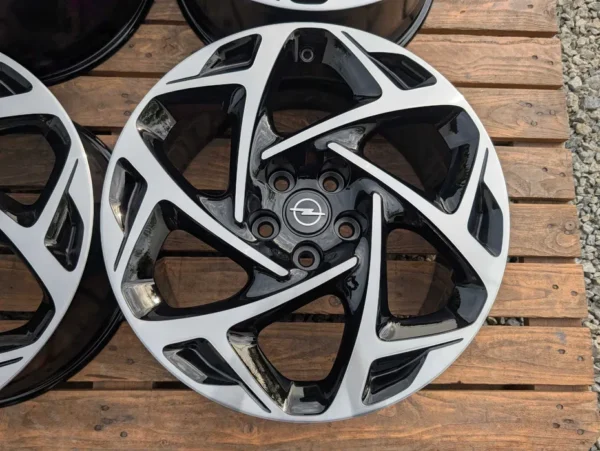 Opel Insignia OPC 19" 5x120 8.5J ET41