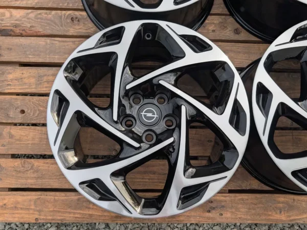 Opel Insignia OPC 19" 5x120 8.5J ET41