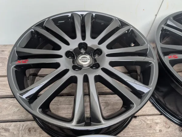 E36K-108 image 4 Volvo XC90 19" 5x108 8J ET49