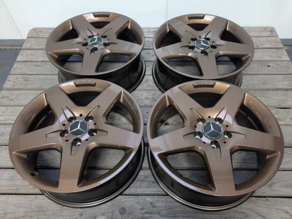 E36K-110 image 1 Mercedes GLA 18" 5x112 AMG 7J ET46