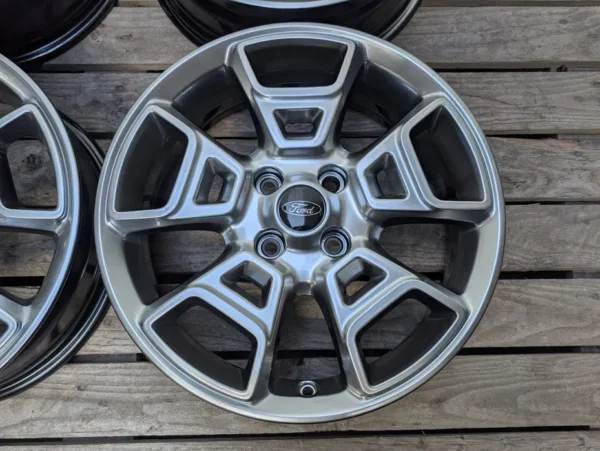 Ford EcoSport B max Fiesta 17" 7J ET37.5 4x108