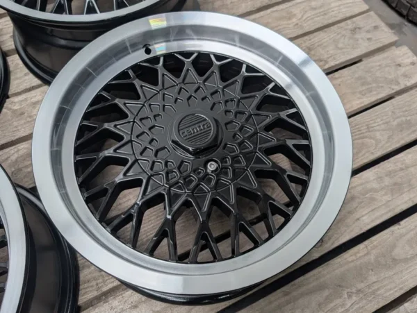 Centra Mercedes 15" 5x112 W124 W123 R107 7J ET28