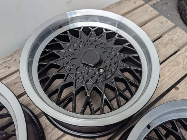 Centra Mercedes 15" 5x112 W124 W123 R107 7J ET28