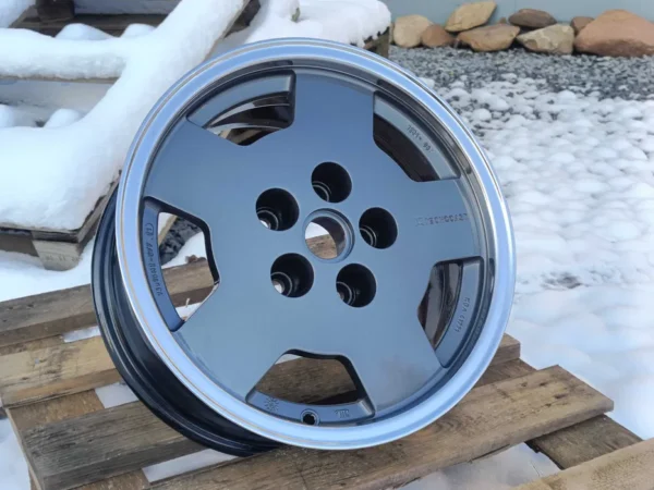 E36K-122 image 2 Tecnocast 15" 5x112 7J ET21 Mercedes W126