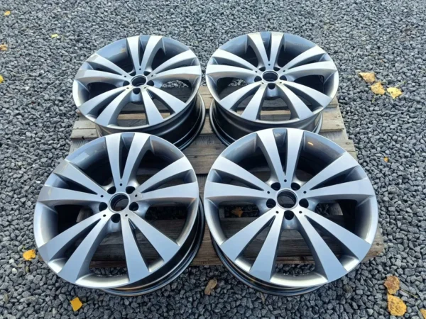 RCD 18" 5x100 8J ET35 VW Audi Seat Skoda