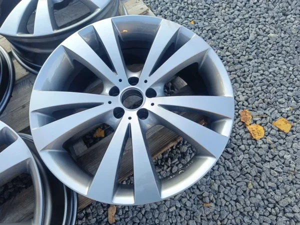 RCD 18" 5x100 8J ET35 VW Audi Seat Skoda