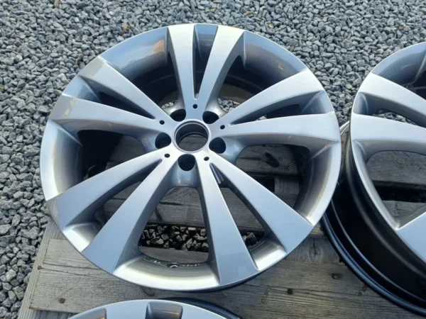 RCD 18" 5x100 8J ET35 VW Audi Seat Skoda