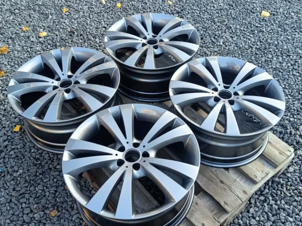 RCD 18" 5x100 8J ET35 VW Audi Seat Skoda
