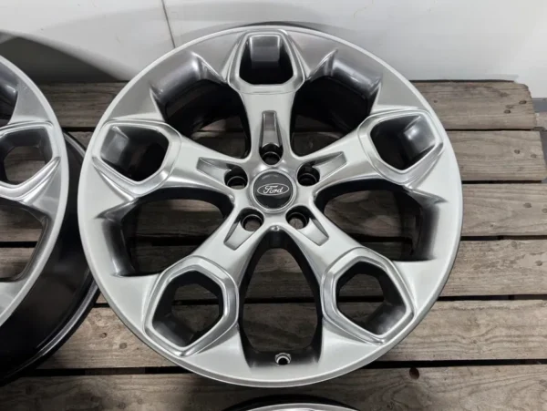 Ford Kuga 19" Mondeo Escape 5x108 8J ET52.5