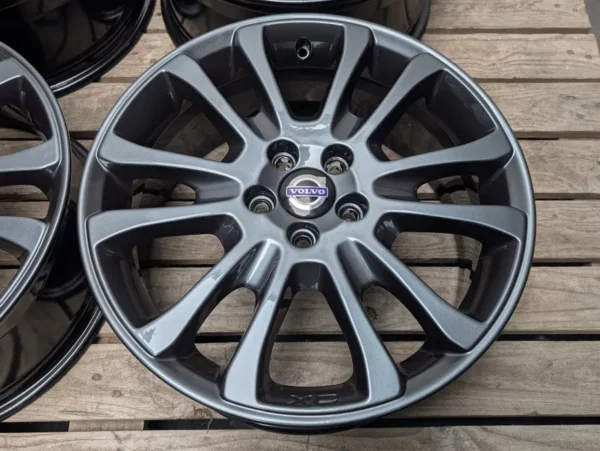 E36K-137 image 2 Volvo 18" 5x108 7.5J ET55 XC60 XC70