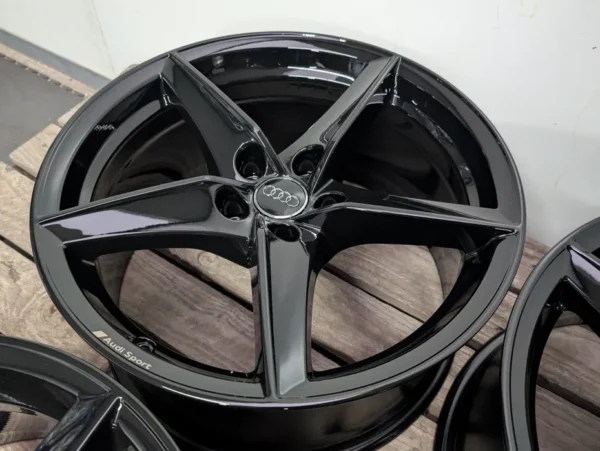 E36K-139 image 5 Audi 18" 5x112 8W0 A5 S5 A4 B9 Sline 8.5J ET29