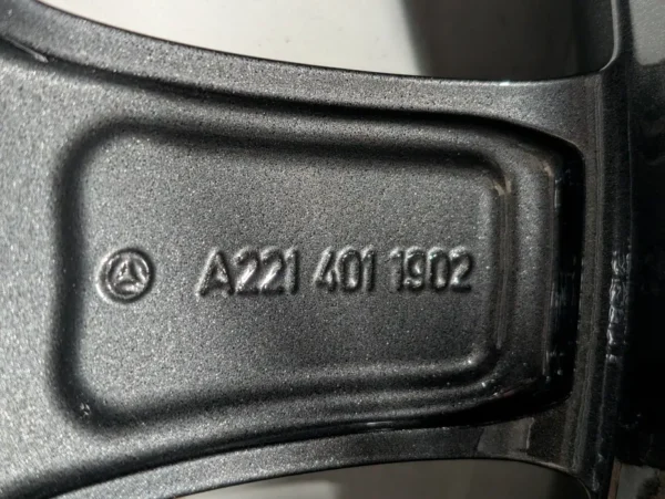 Mercedes W221 18 5x112 8.5J ET43