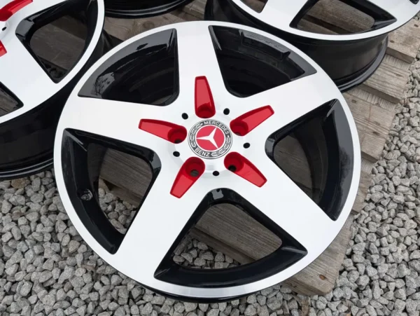 E36K-143 image 3 Mercedes GLA 18" AMG 5x112 7J ET46